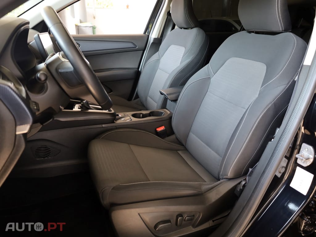 Renault Arkana 1.6 E-Tech Business