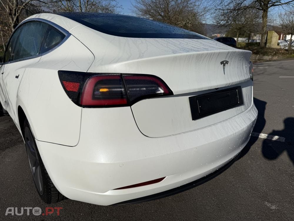 Tesla Model 3 Standard Range Plus RWD