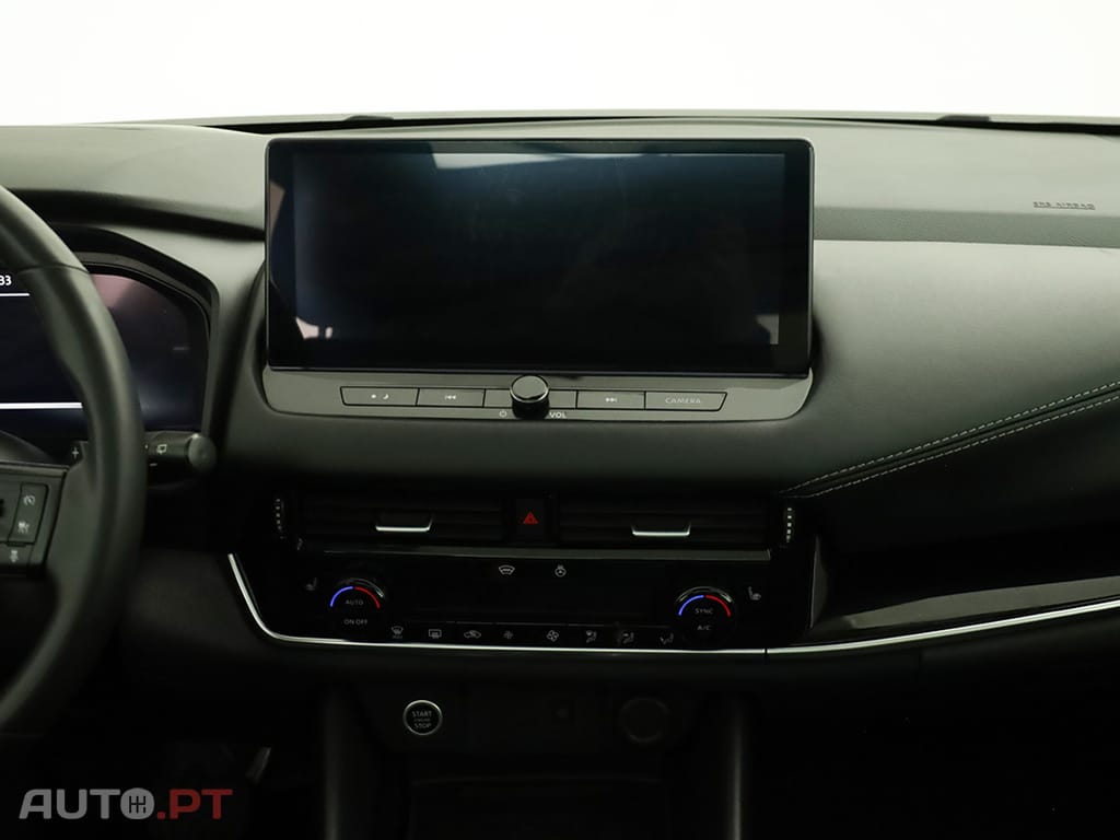 Nissan Qashqai Qashqai 1.3 DIG-T N-Connecta LED Xtronic