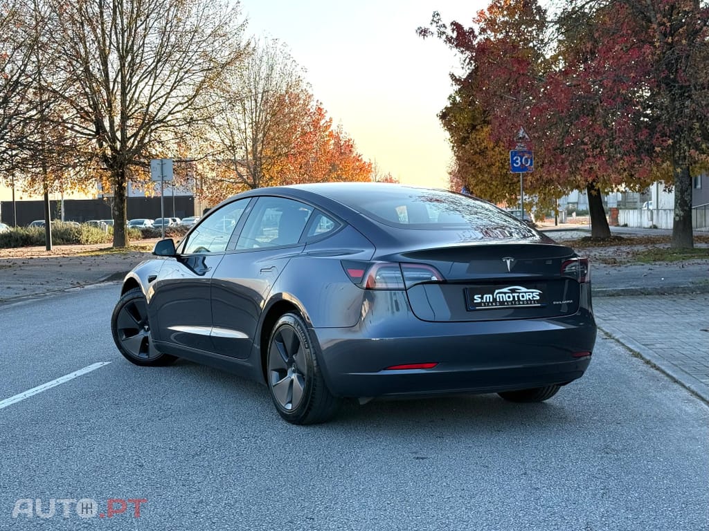 Tesla Model 3 Long-Range Dual Motor AWD