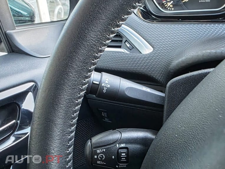 Peugeot 208 1.2 PureTech Style