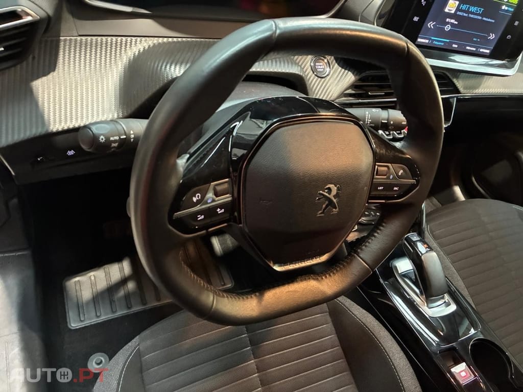 Peugeot E-208 50 kWh Style