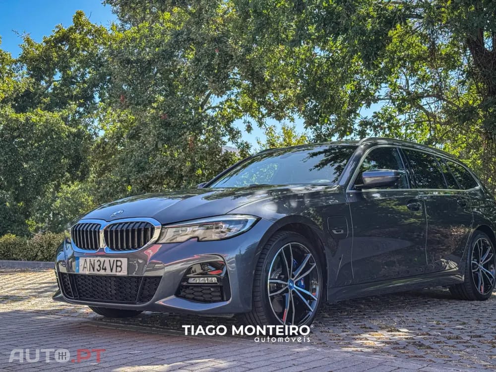 BMW 330 e Pack Desportivo M Auto