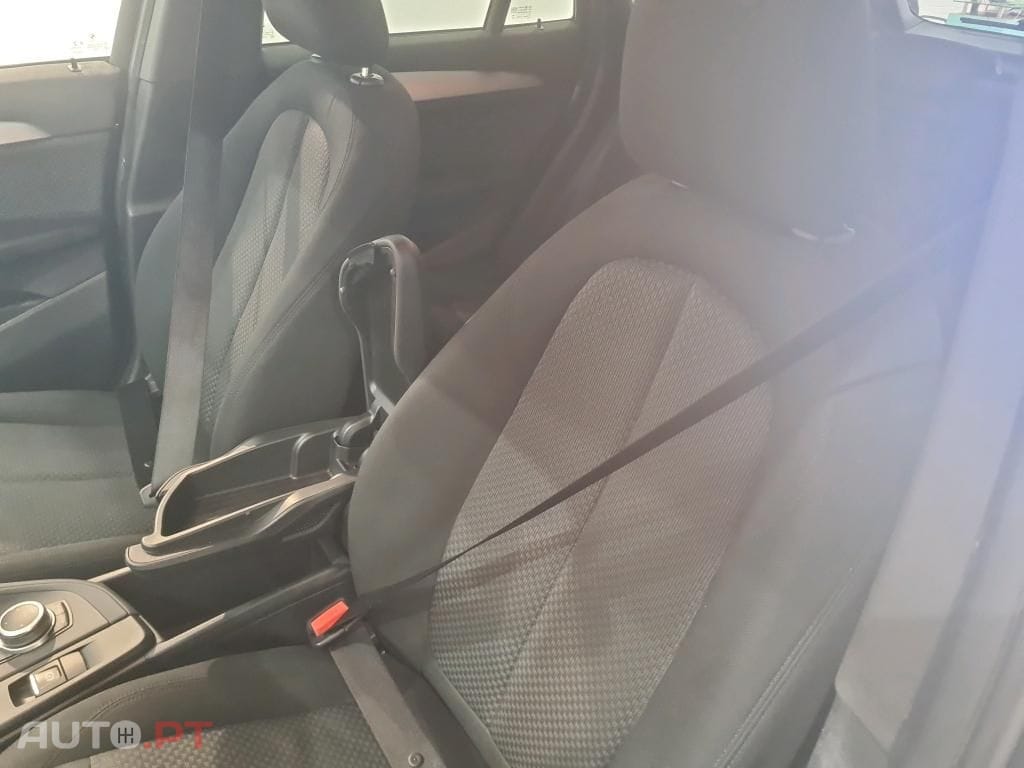 BMW X1 25 e xDrive Corporate Edition