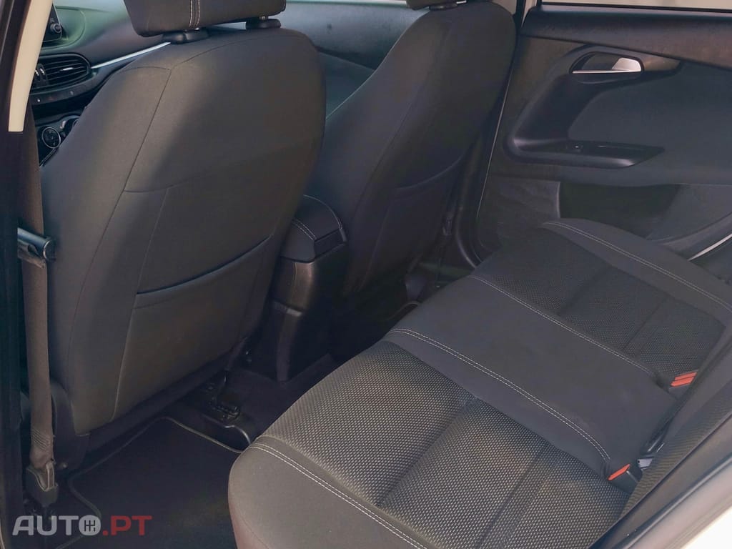 Fiat Tipo 1.3 M-Jet Lounge