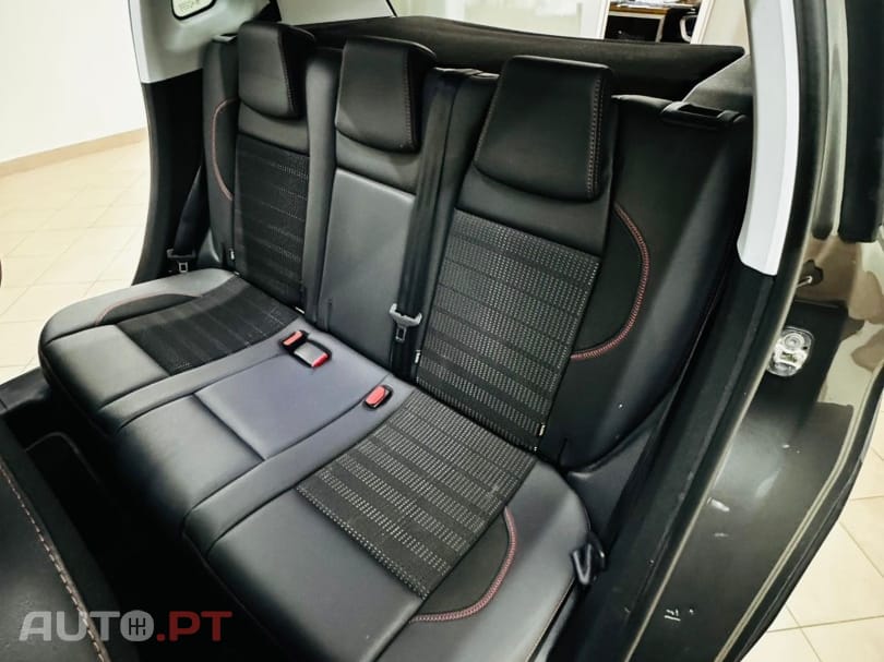 Peugeot 2008 1.2 PureTech GT Line