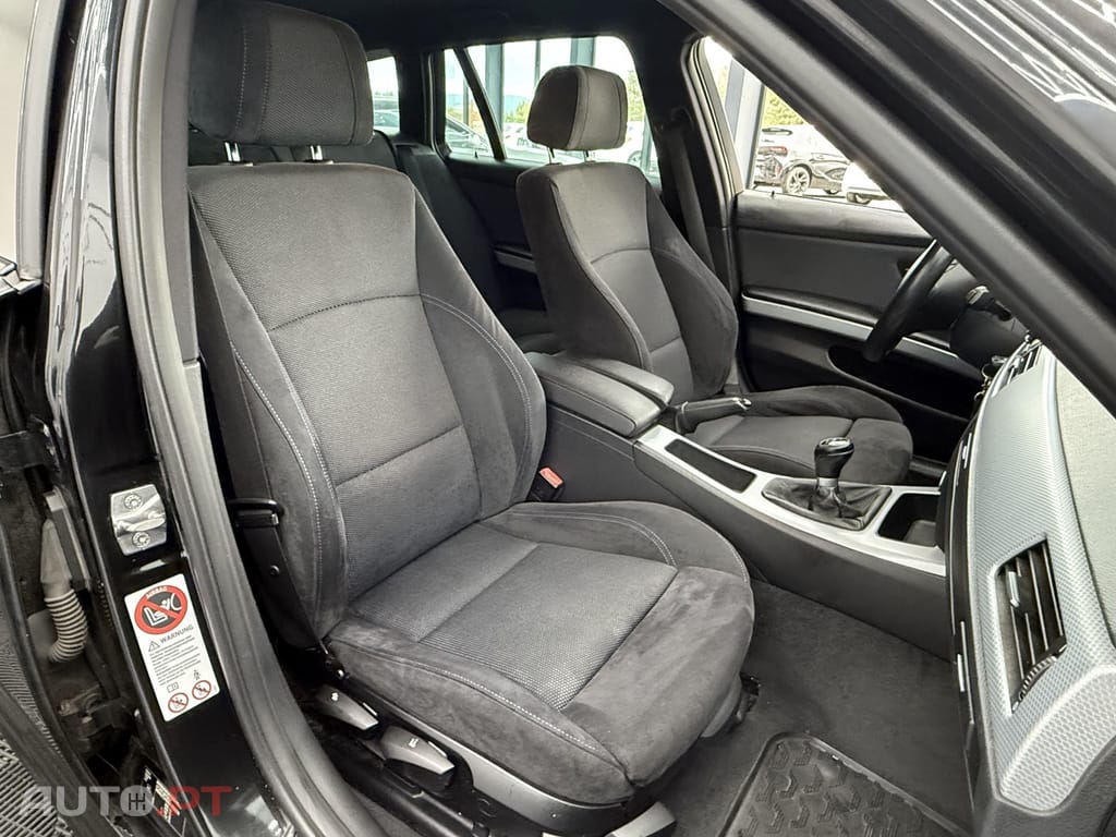 BMW 318 d Touring Pack M