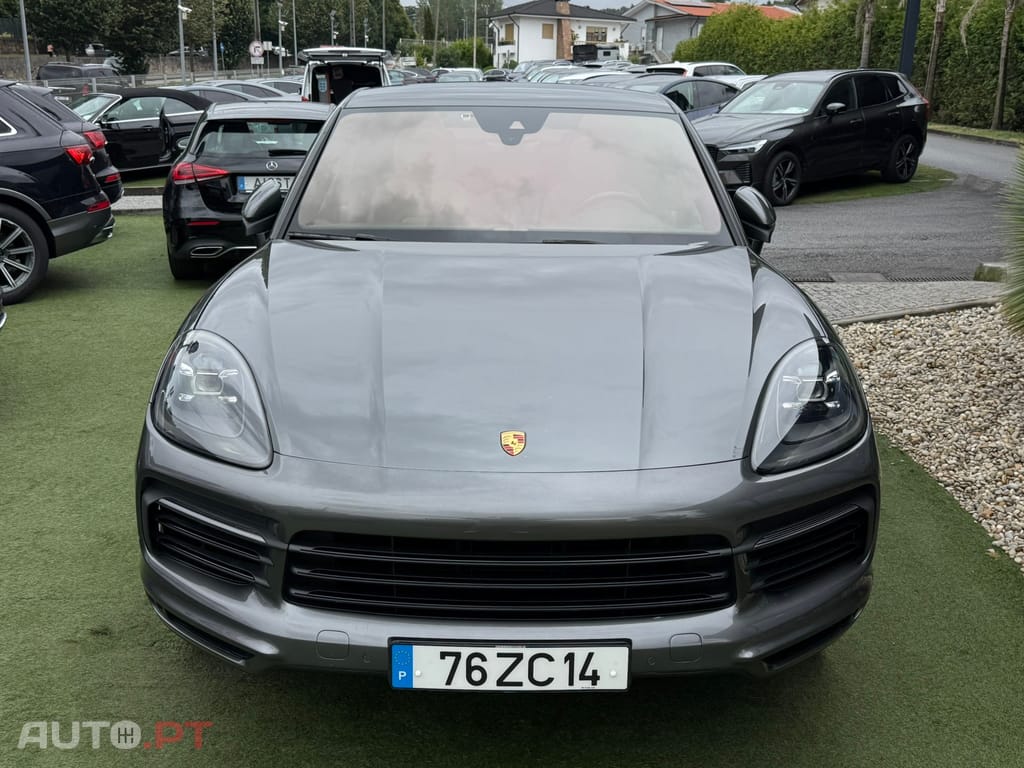 Porsche Cayenne Standard
