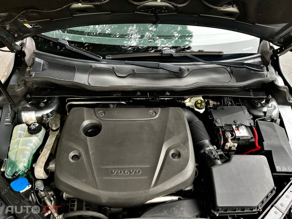 Volvo V40 D2