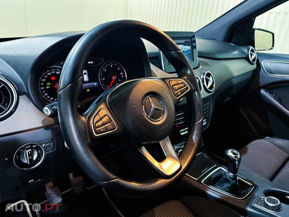 Mercedes-Benz B 180 d Urban
