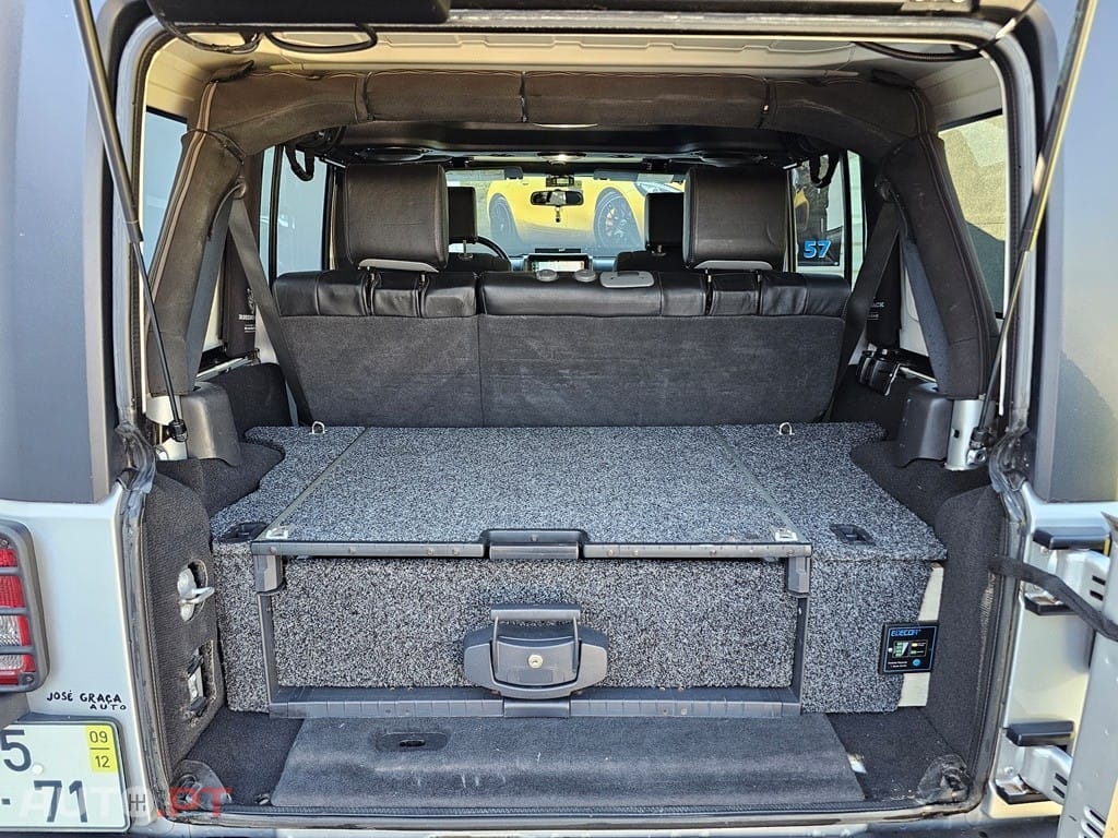 Jeep Wrangler 2.8 CRD ATX Sahara Limited