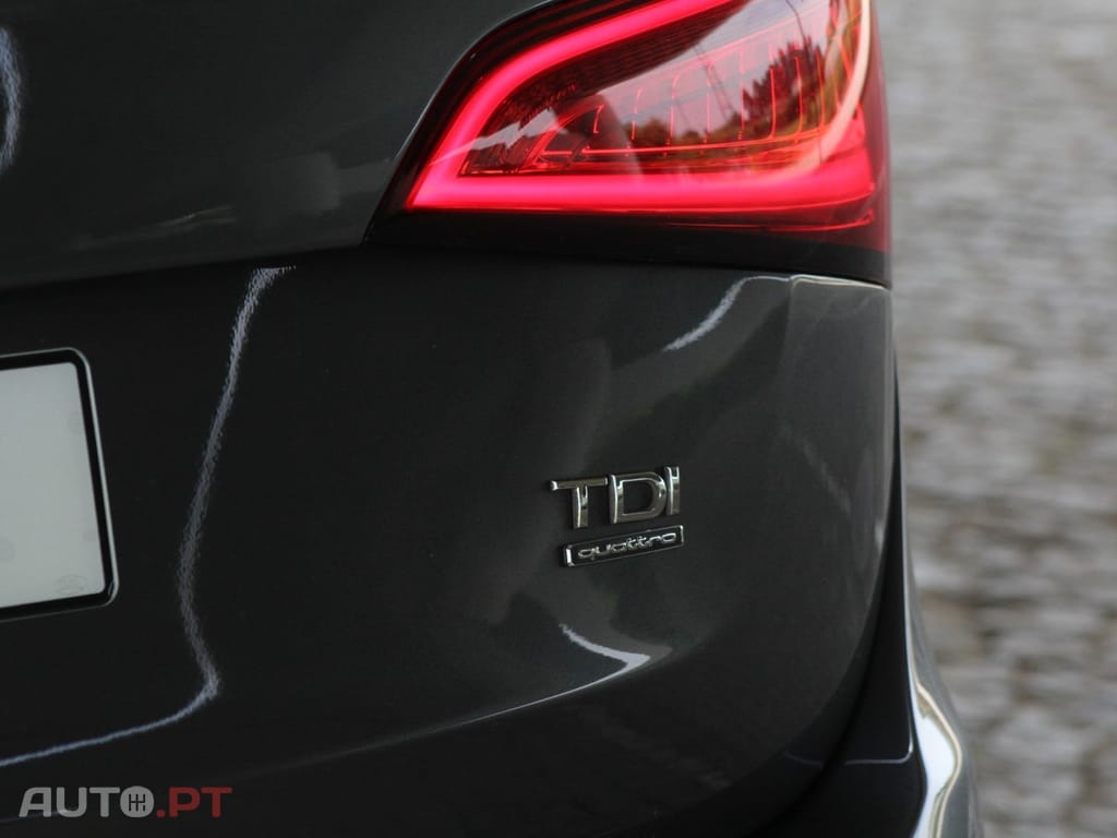 Audi Q5 3.0 TDi quattro S-line S-tronic