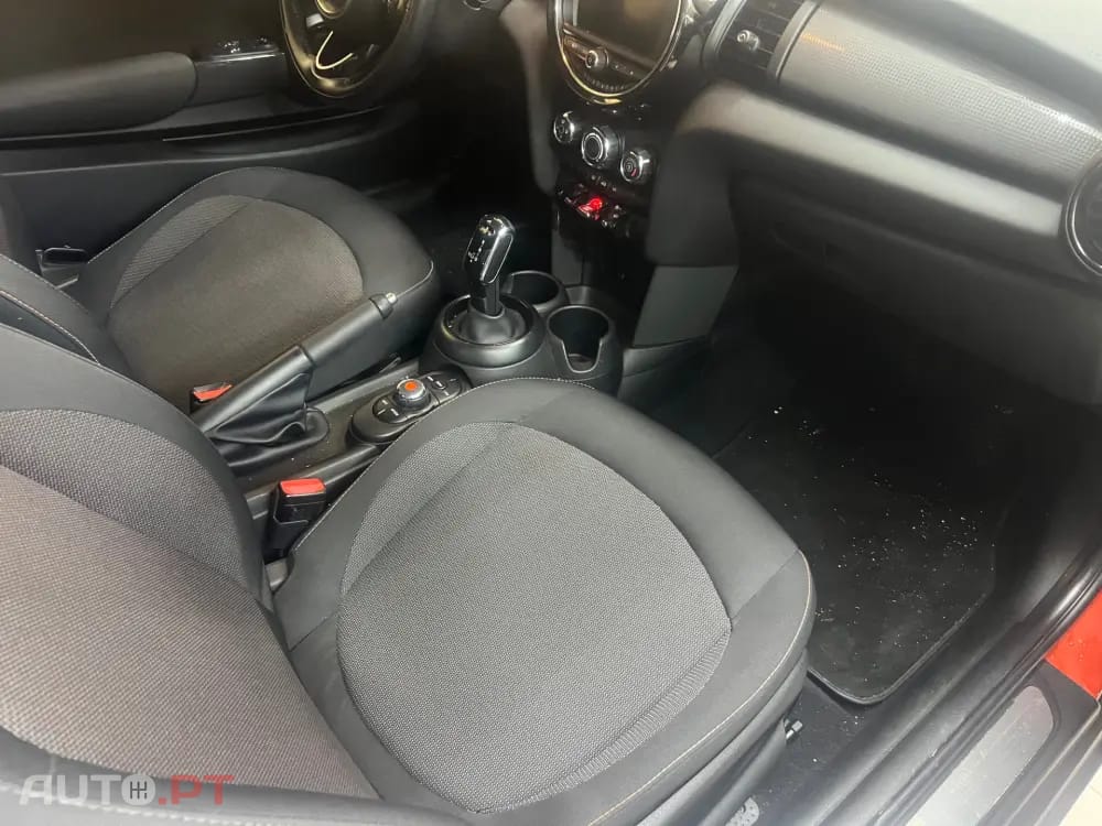 MINI Cooper Cooper D Aut. — fotografia 7