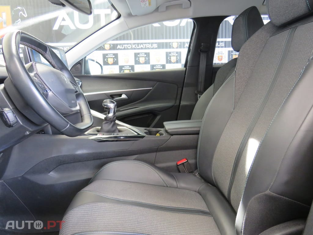 Peugeot 3008 1.5 BlueHDi Allure