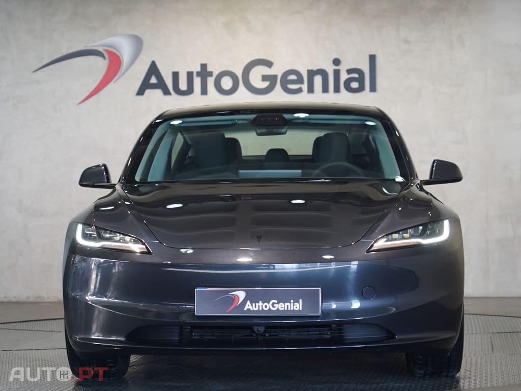 Tesla Model 3 Tração Traseira