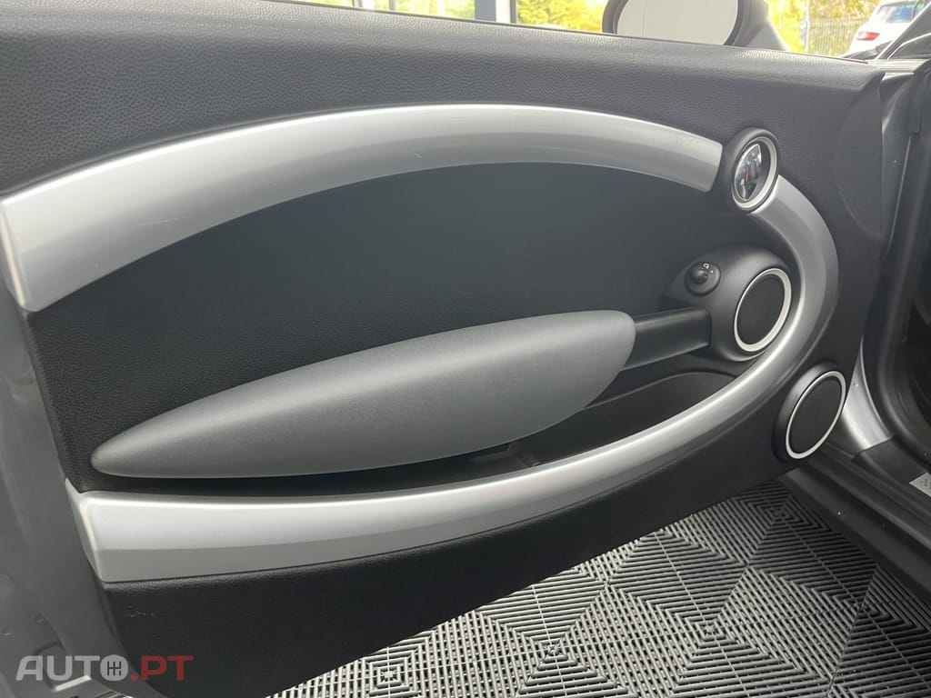 MINI Cooper Cooper S