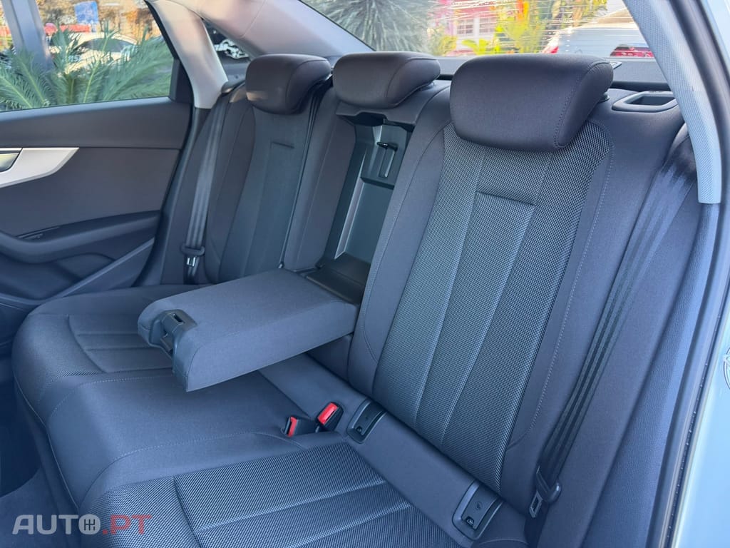 Audi A4 35 TDI Advanced S tronic