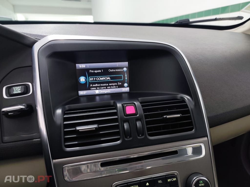 Volvo XC60 2.0 D4 DRIVe Momentum