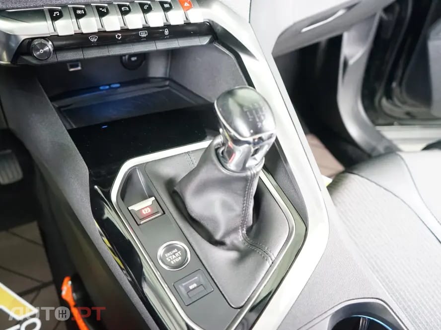 Peugeot 5008 1.2 PureTech Allure Pack