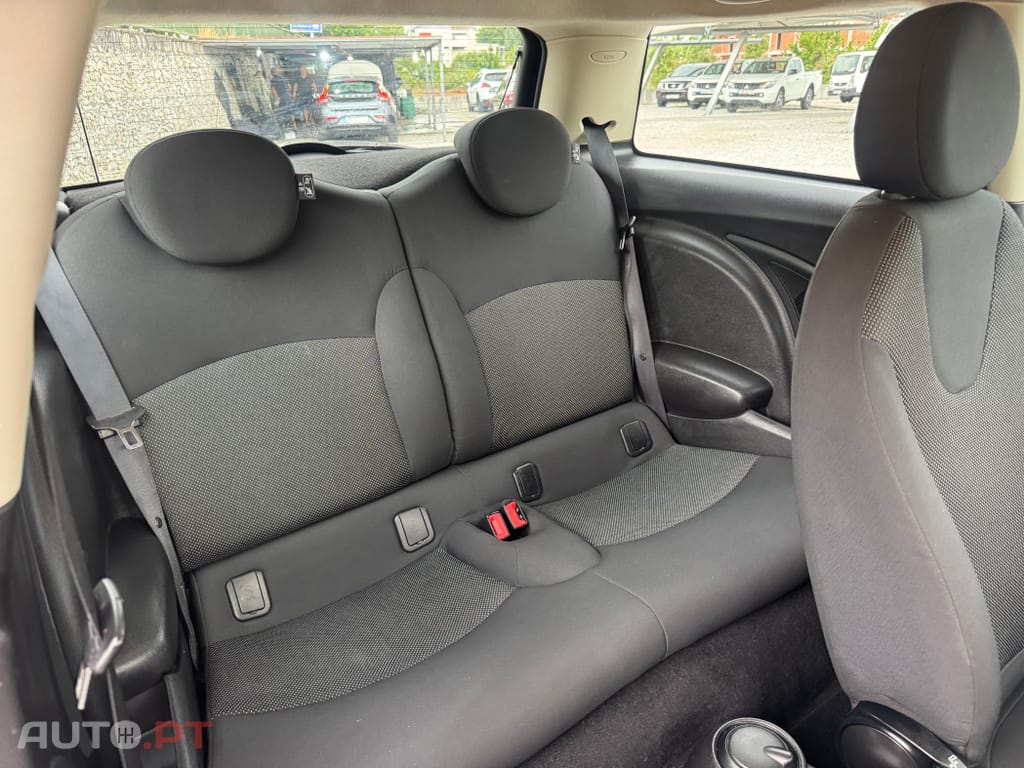 MINI Cooper One D