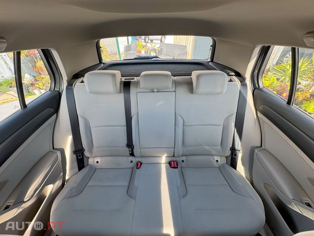 Volkswagen Golf 1.6 TDi Confortline