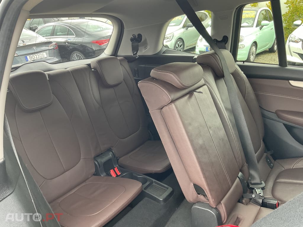 BMW 216 d 7L Line Luxury Auto