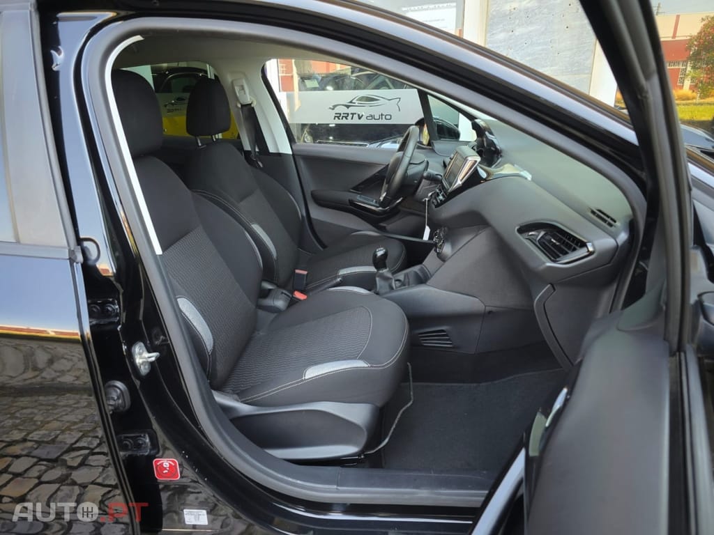 Peugeot 208 1.6 BlueHDi Active