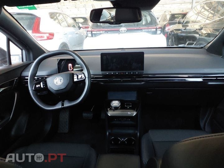 MG MG4 64 kWh Luxury