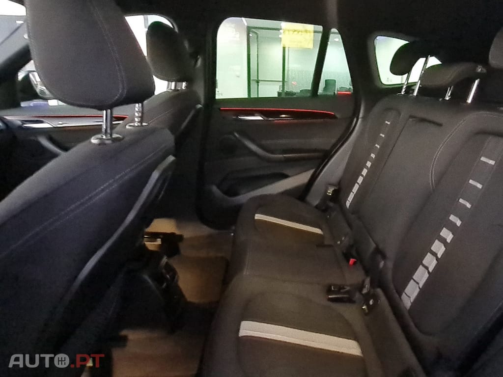 BMW X1 18 d sDrive Auto Line Sport