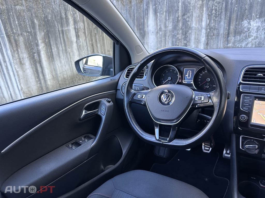 Volkswagen Polo 1.2 TSi Confortline Nav