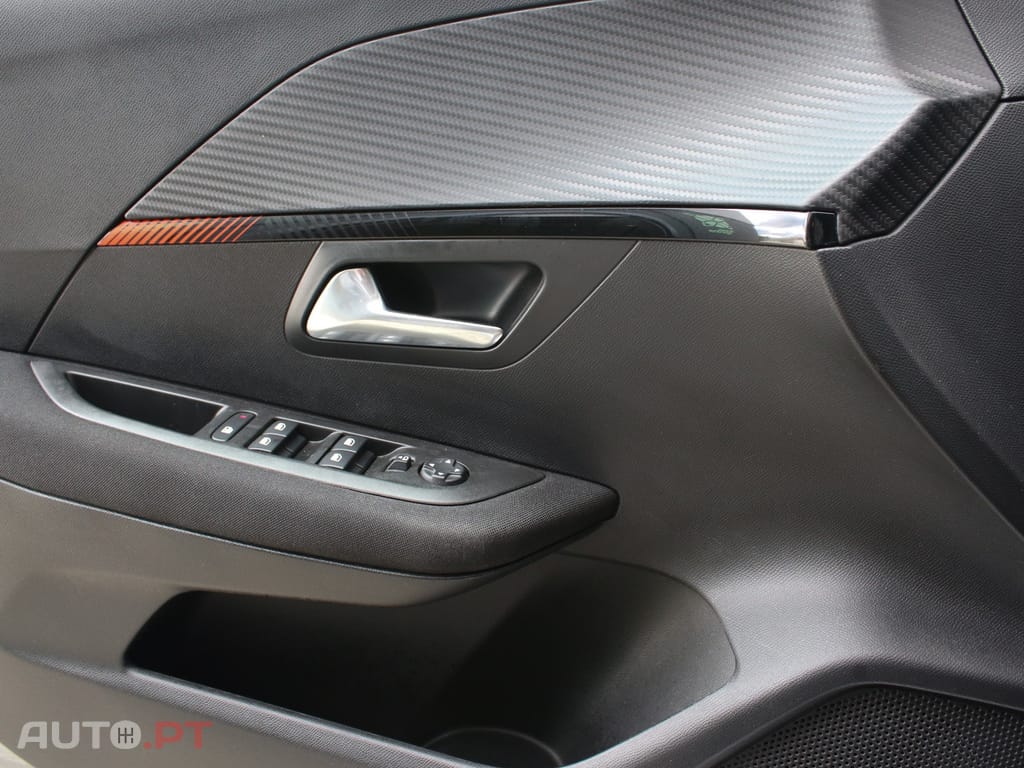 Peugeot E-208 50 kWh Active Pack