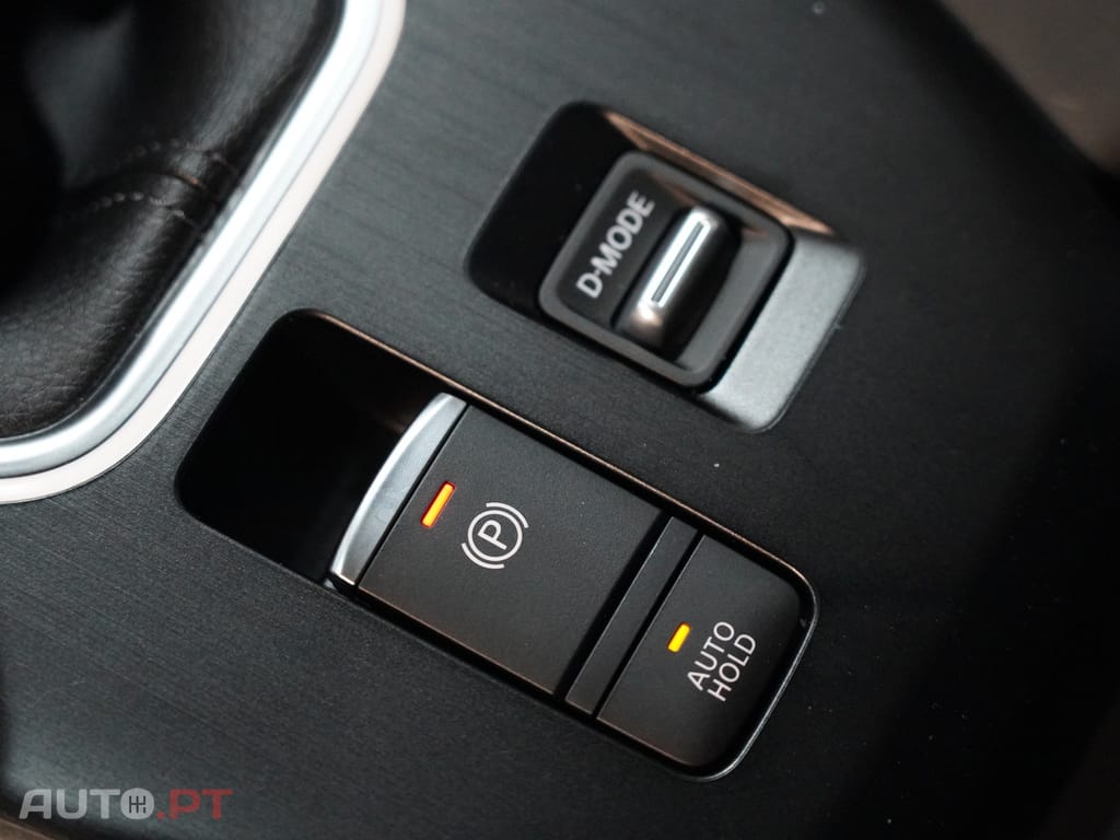 Nissan Qashqai 1.3 DIG-T N-Connecta LED+TT+SKY