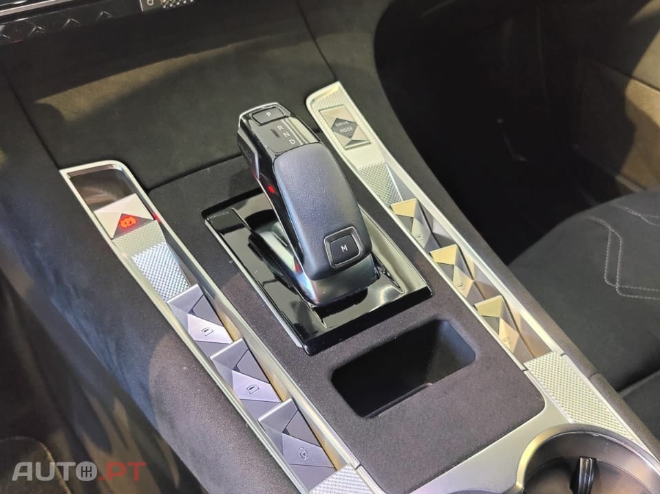 DS DS7 1.5 BlueHDi Pallas EAT8