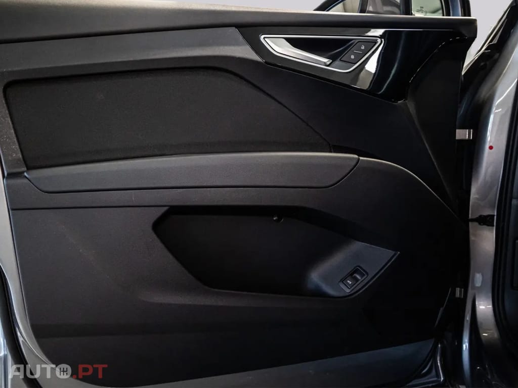 Audi Q4 E-Tron I.V.A DEDUTIVEL 50