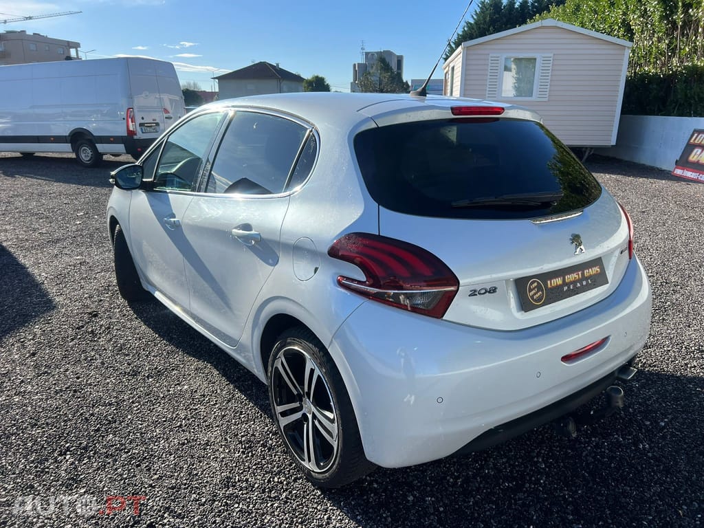 Peugeot 208 1.2 PureTech GT Line