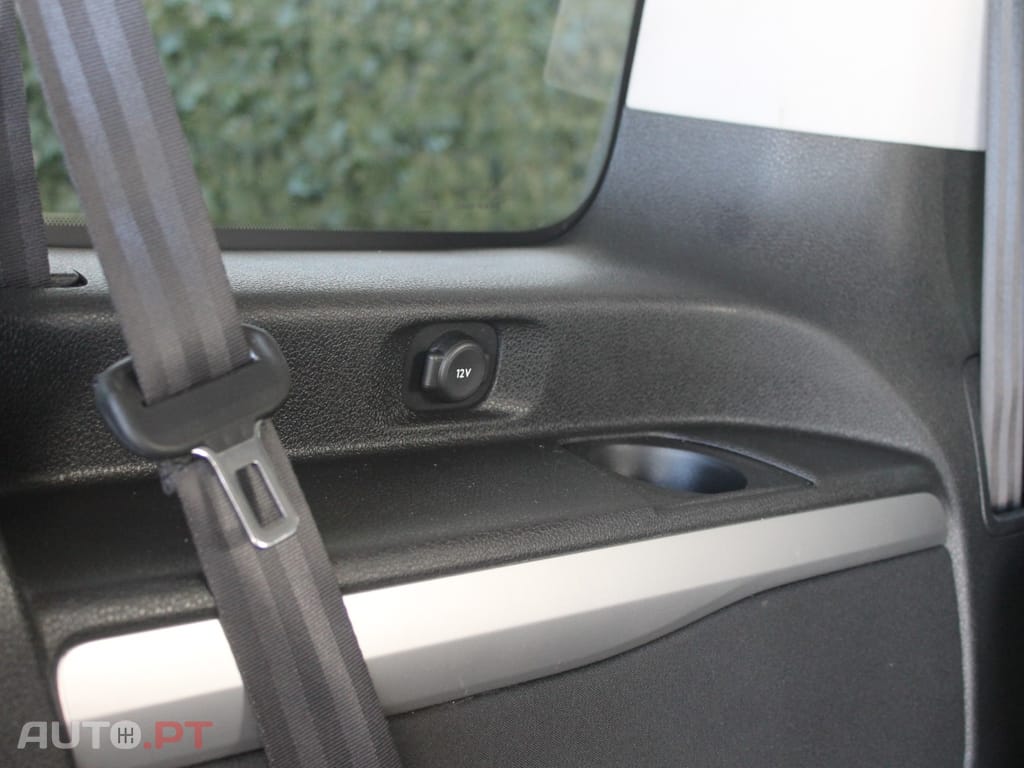 Peugeot Traveller 1.6 BlueHDi L2H1 Business Standard