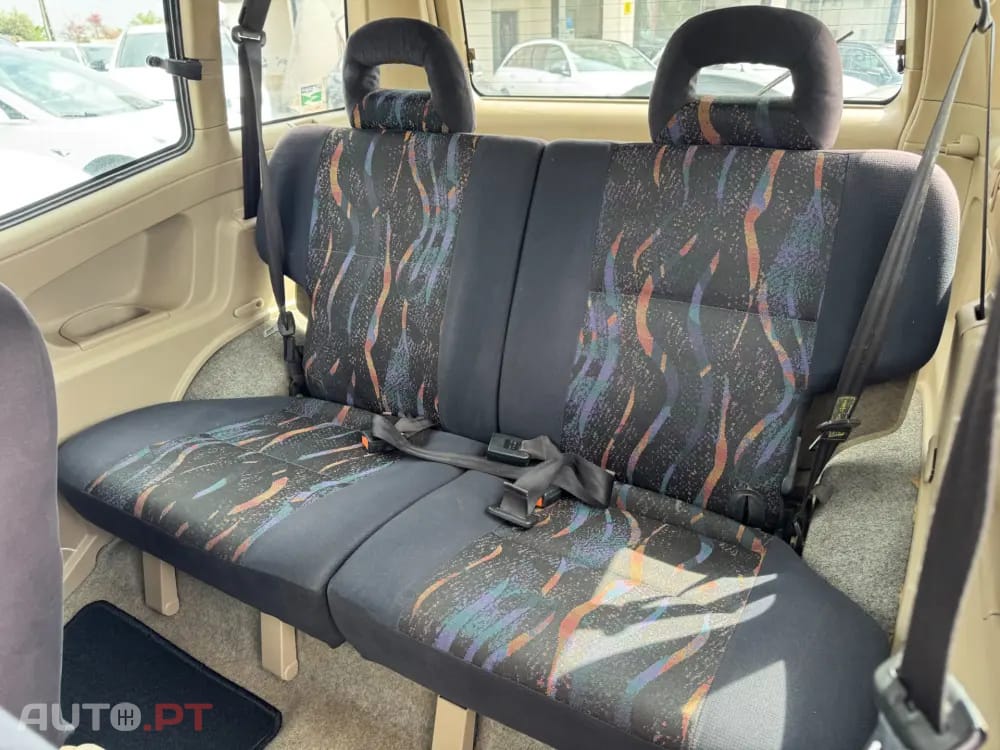 Nissan Terrano Outro