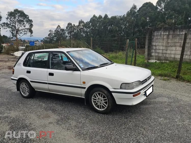 Toyota Corolla 1.3 Gold Line