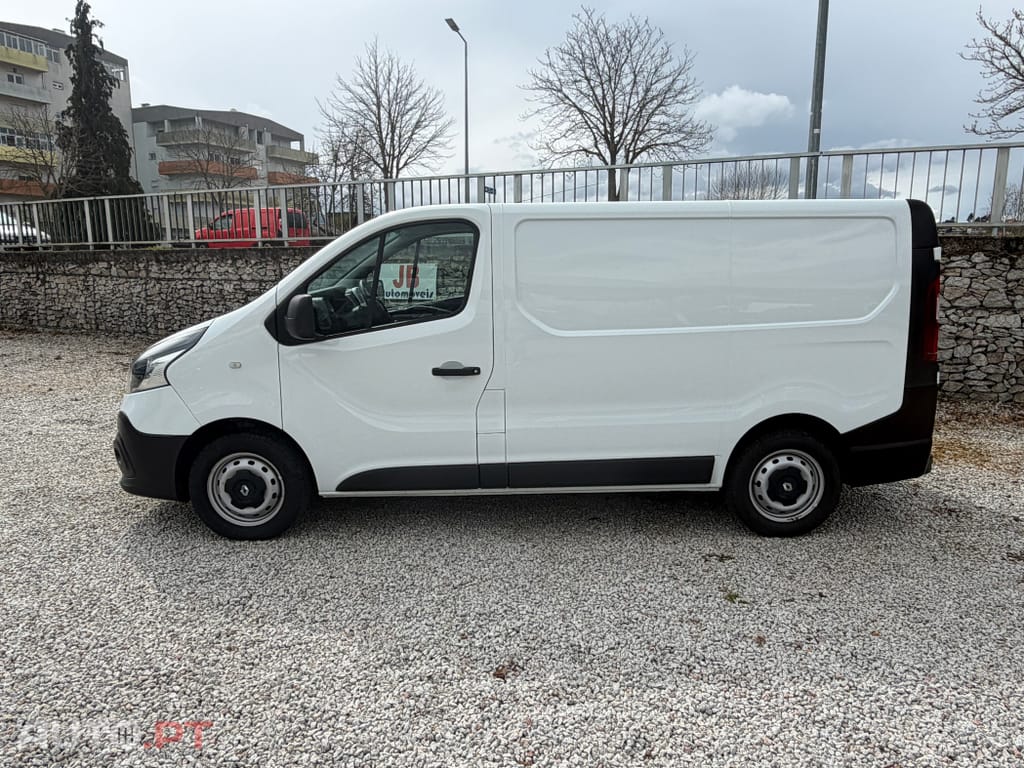 Renault Trafic 1.6 dCI 3LUG c/GPS Iva Dedutível