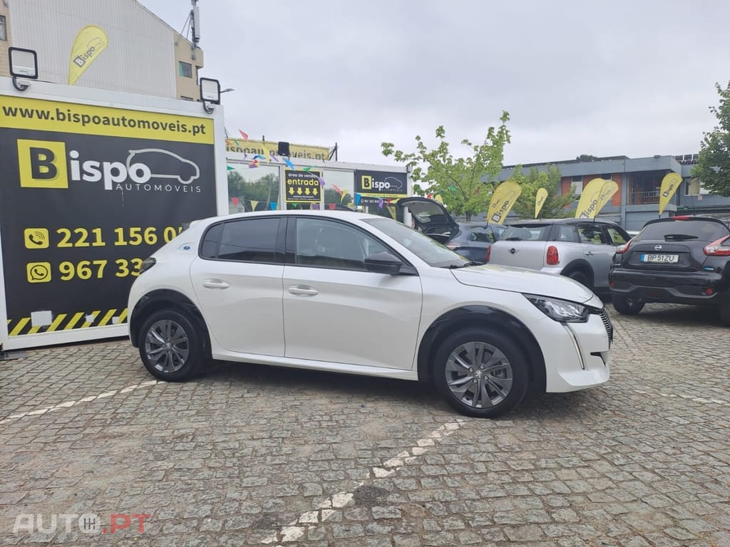 Peugeot E-208 50 kWh Allure