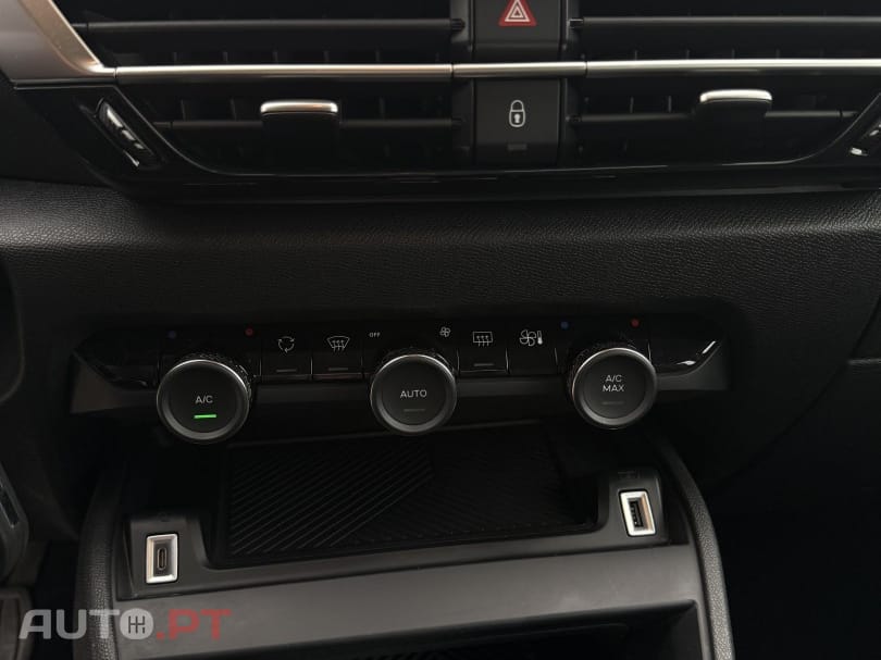 Citroen C4 1.2 PureTech Shine EAT6