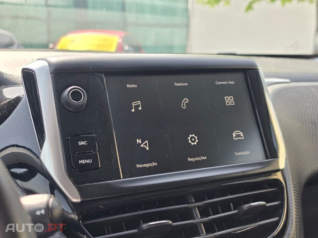 Peugeot 208 1.2 PureTech Signature