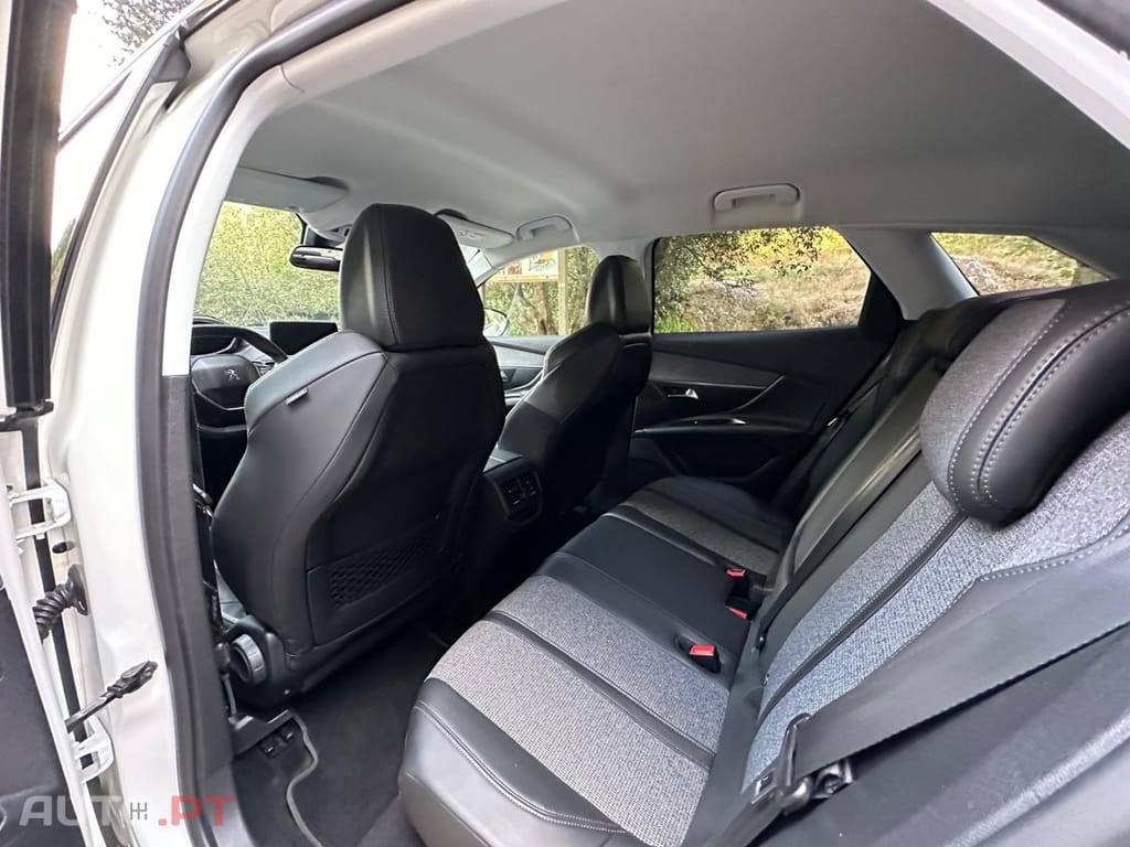 Peugeot 3008 1.6 e-HDi Allure 2-Tronic