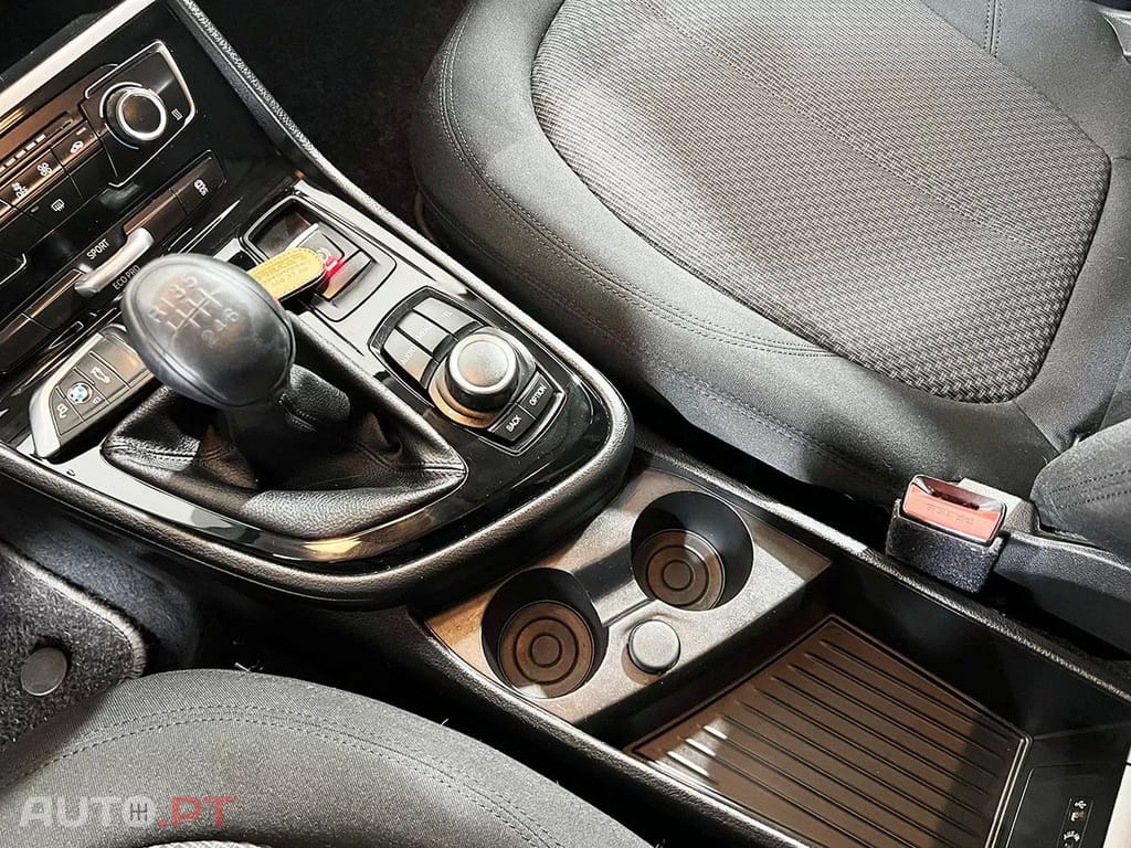 BMW 214 d Advantage