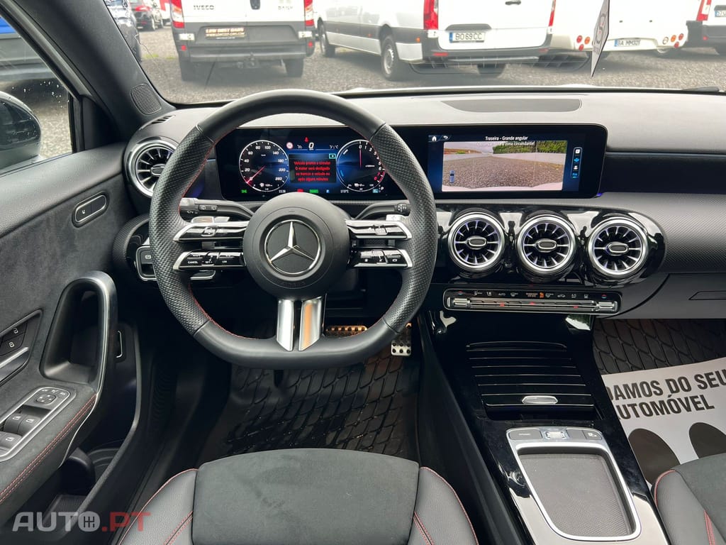 Mercedes-Benz A 250 e AMG Line