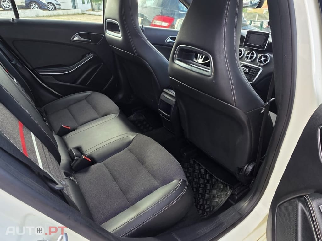Mercedes-Benz A 180 CDI (BlueEFFICIENCY) Style