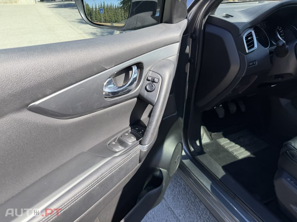 Nissan Qashqai 1.5 dCi N-Connecta