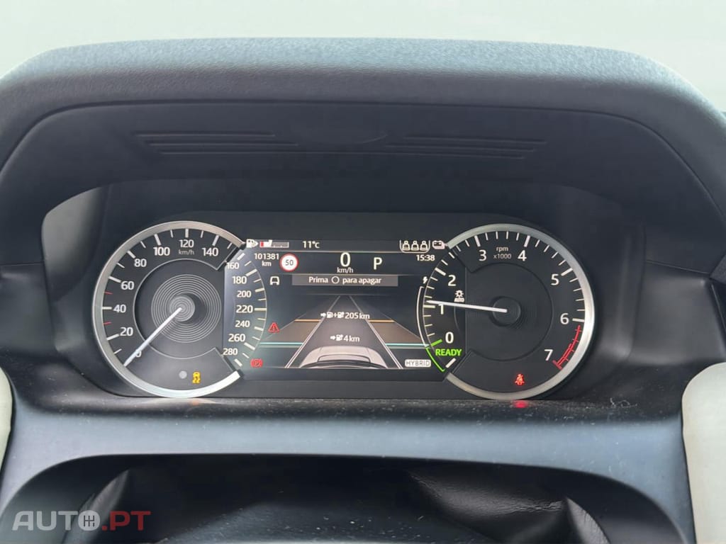 Land Rover Discovery Sport 1.5 I3 P300e AWD