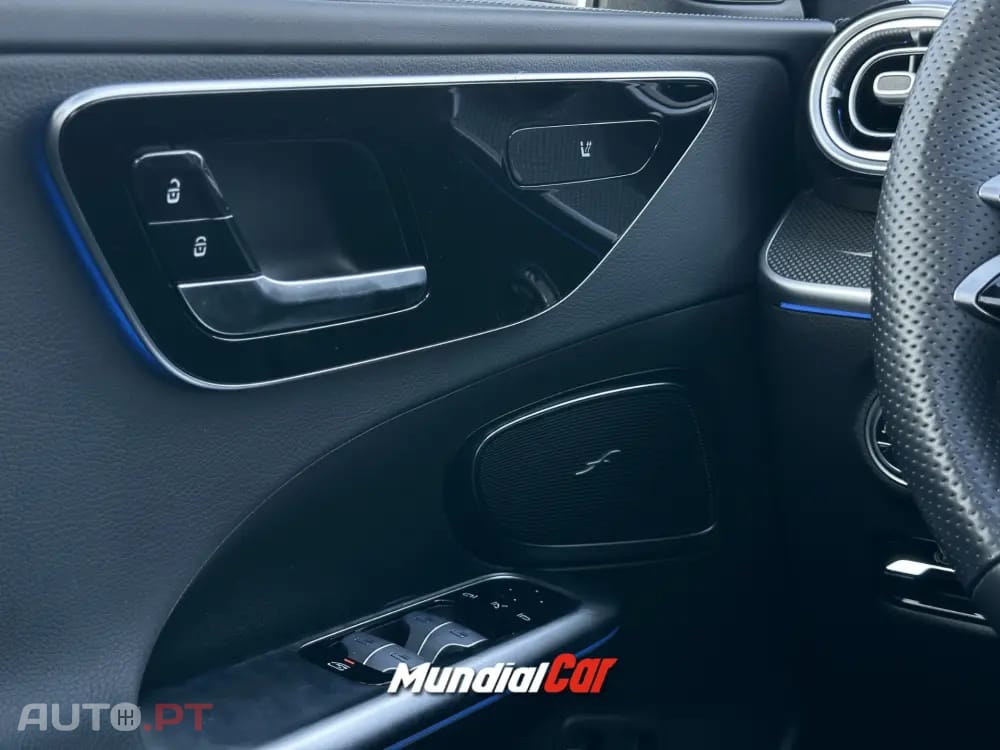 Mercedes-Benz C 300 C300e AMG Line Híbrido Plug-in