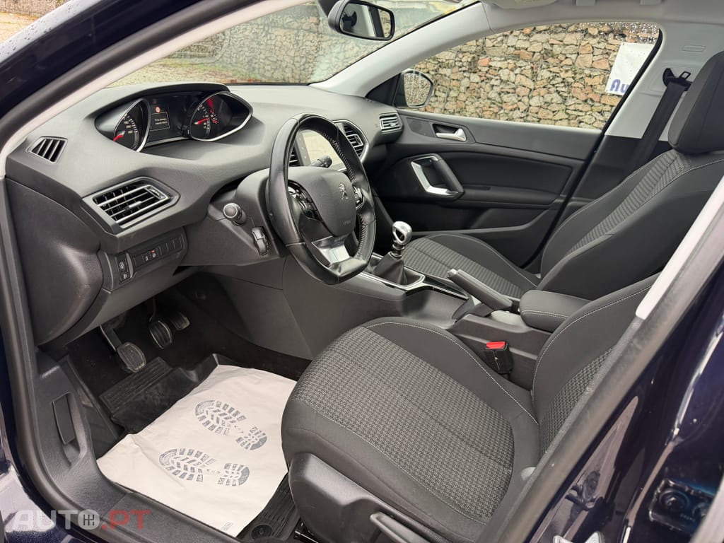 Peugeot 308 SW 1.6 BlueHDi Style